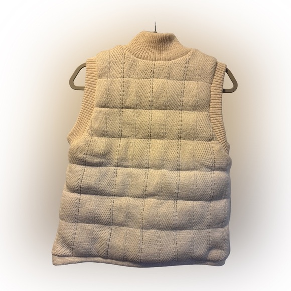 NWT Joie Cream Puffer Knit Vest, Size L - Picture 3 of 8
